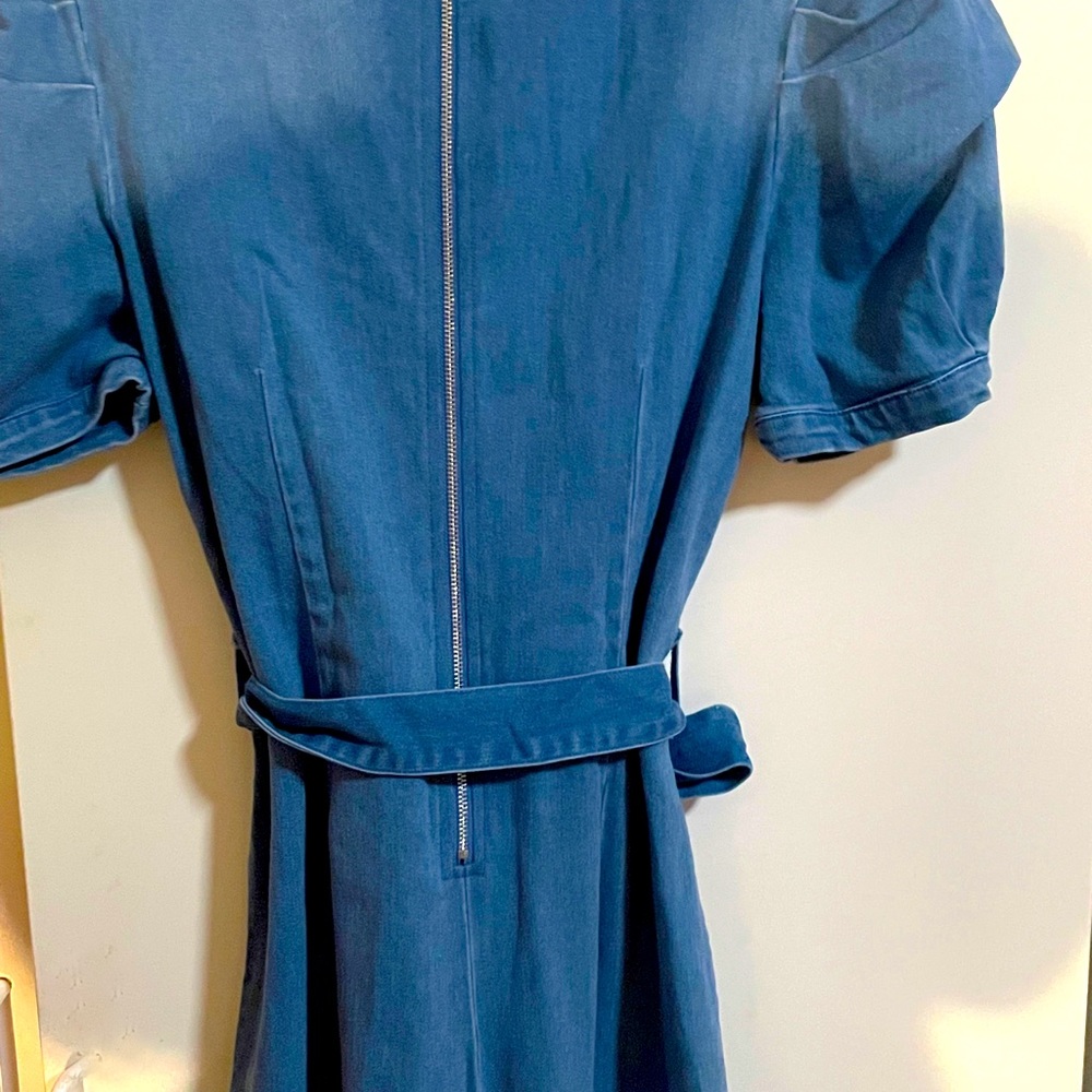 Puff sleeve cropped denim jumpsuit. - Picture 2 of 3